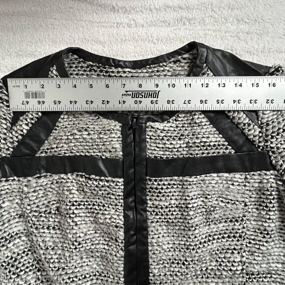 Kut from the Kloth Brandon Boucle Tweed Faux Leather Trim Jacket XL Black White - Picture 7 of 9